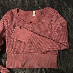 Never been worn Aerie athletic shirt! Burgundy color!